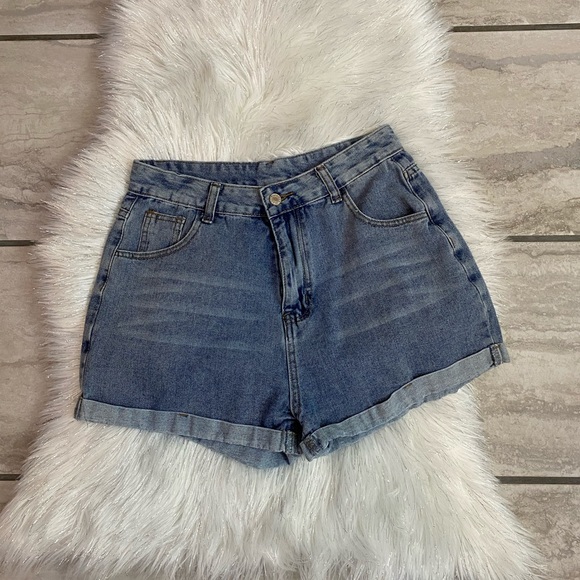 Shorts - Picture 1 of 1